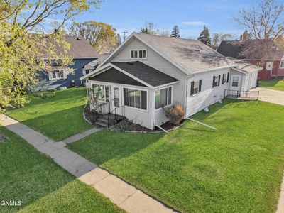 212 2nd St N, Wilton, ND, 58579