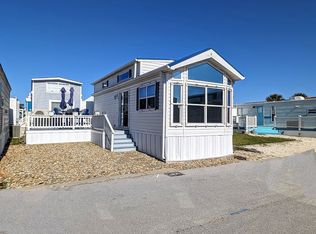 87 Boardwalk Ave, Emerald Isle, NC 28594