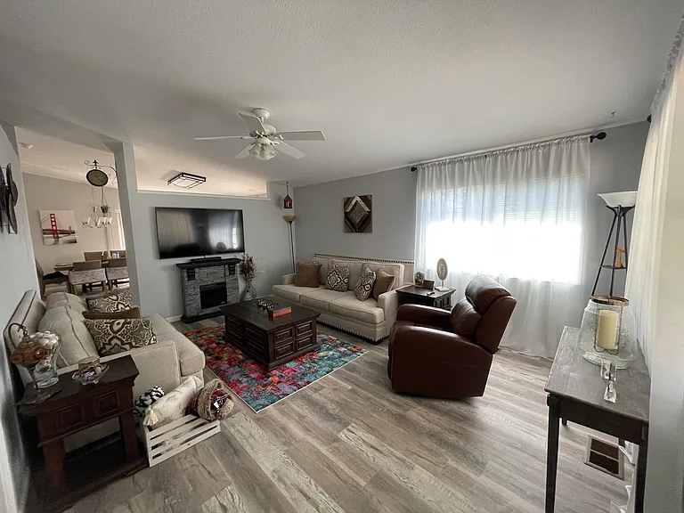 6365 Pima Ct — Photo 3