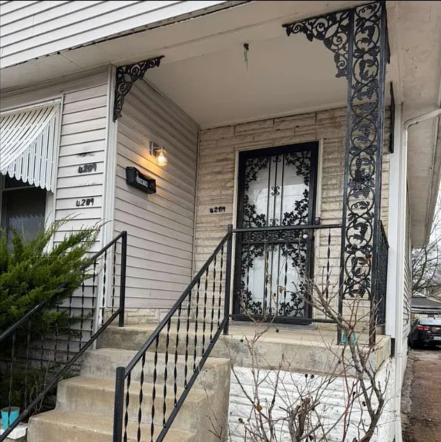 2 bed, 1100 sqft, $1,200 — Photo 1