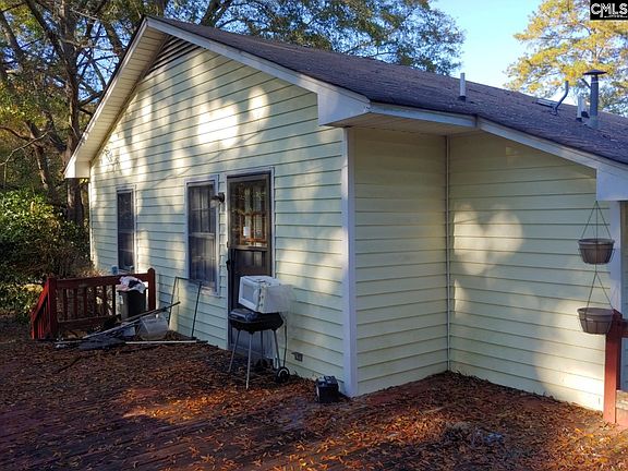2nd image of 319 1/2 Forest Hills Dr