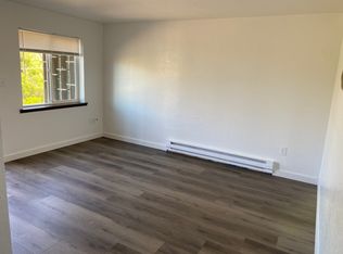 918 SE 2nd St #2, Pendleton, OR 97801