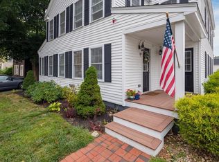 89 Friend St #89A, Amesbury, MA 01913