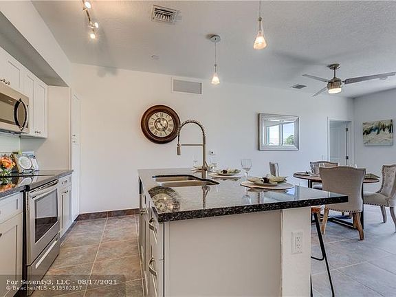 2nd image of 1550 NE 34th Ct #3E