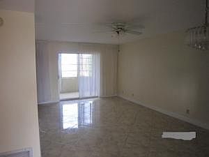 3rd image of 2300 NE 1st Ln APT 205