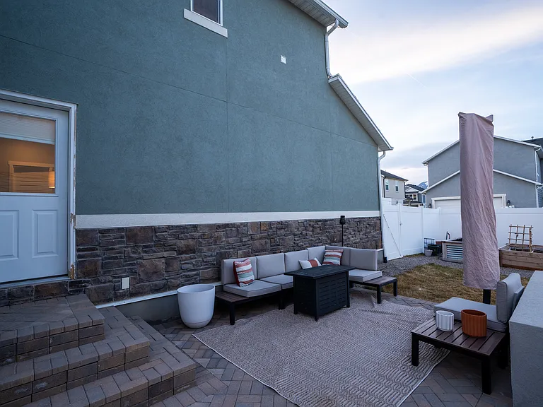 1019 W 1200 S — Photo 23