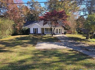 3492 Winchester Rd E, New Market, AL 35761