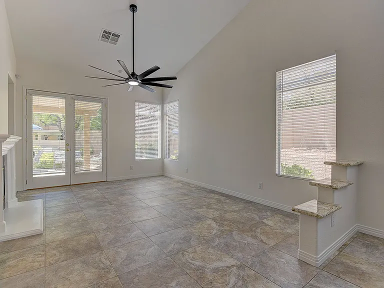 8437 Willowleaf Ct — Photo 14
