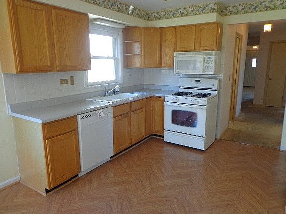 2nd image of 5133 Crain St