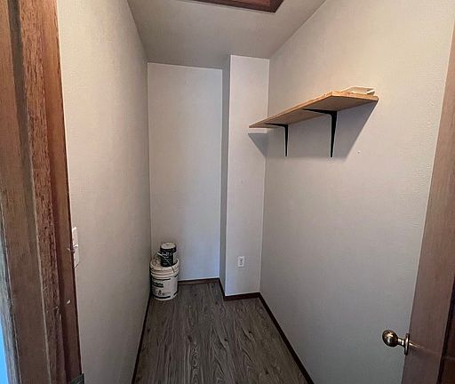 5th image of 9408 100th Ave