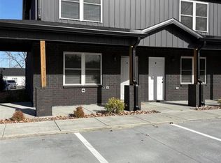 913 W 9th St #A, Russellville, KY 42276