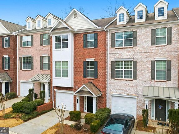 2nd image of 620 Coligny Ct