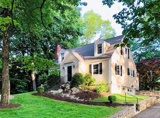 133 Vine Rd, Stamford, CT 06905