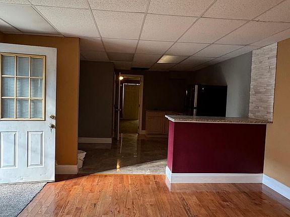 4th image of 3201 Fanshawe St #0