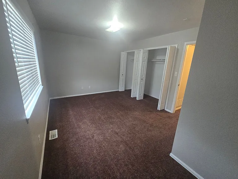 80 Blackburn Ln — Photo 18