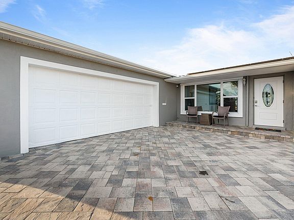 4th image of 489 Penguin Dr