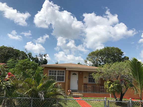 3rd image of 450 NW 129th St