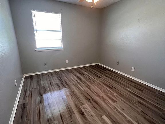 4th image of 105 S Moore Ave #415-5