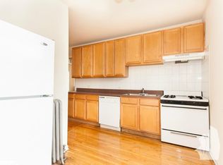 724 W Barry Ave #1712, Chicago, IL 60657