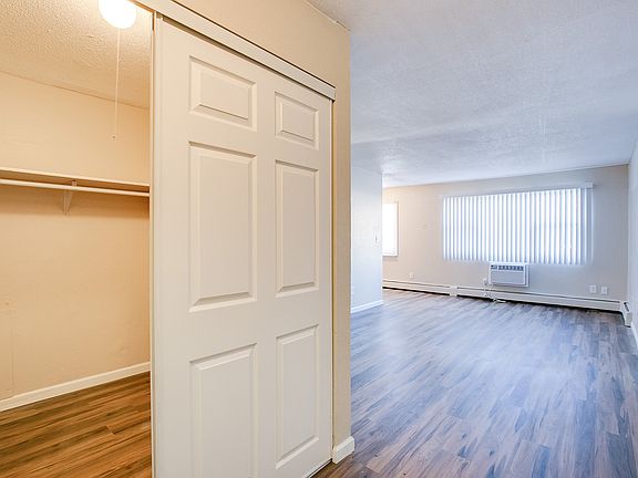 4th image of 1337 Arkwright St APT 118