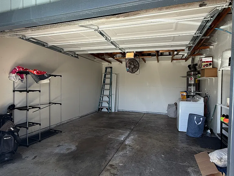 818 Portugal Way — Photo 20