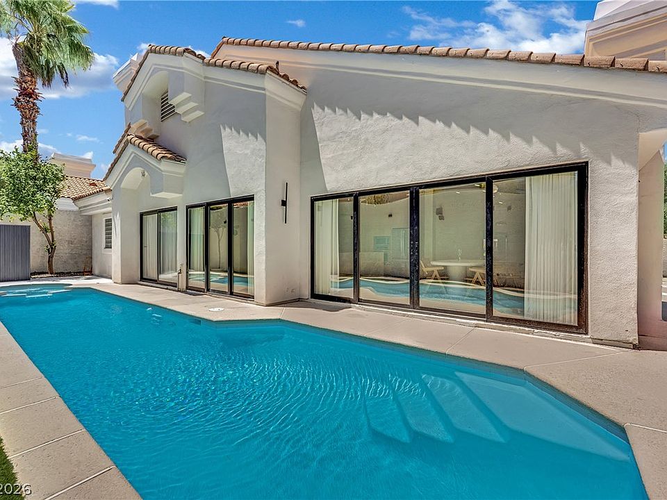 1st image of 8121 Sunset Cove Dr