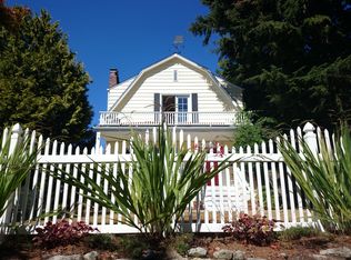 2757 Belvidere Ave SW, Seattle, WA 98126