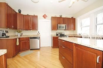 4th image of 5100 S Kimbark Ave #3