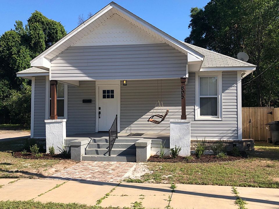 1st image of 805 E Lee St