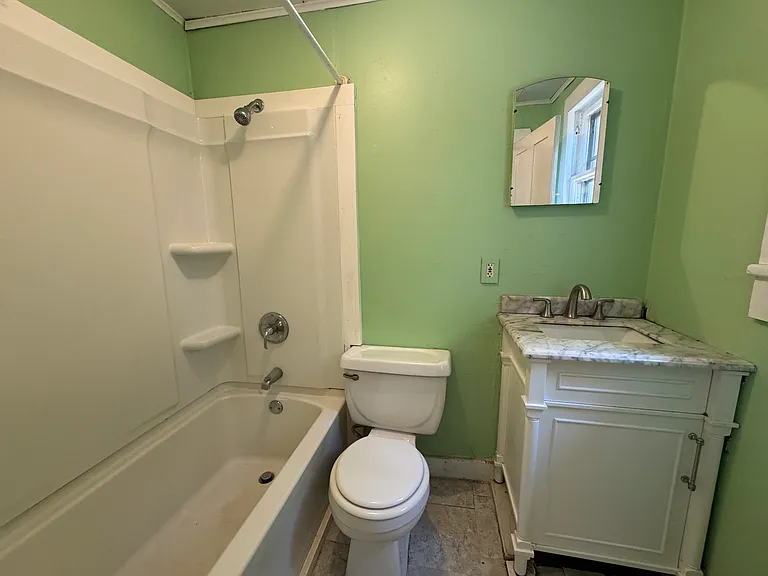 87 N 5th St #2R — Photo 12