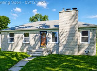 32600 W Chicago St, Livonia, MI 48150