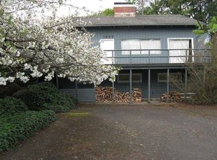 1090 Ocean Bv Ct, Coos Bay, OR 97420