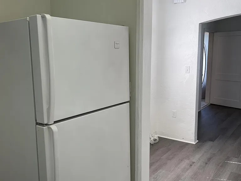 122 Brandon Ave — Photo 18