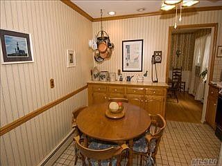 4th image of 264 Cambon Ave