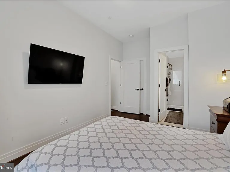 1469 Florida Ave NW #2 — Photo 4