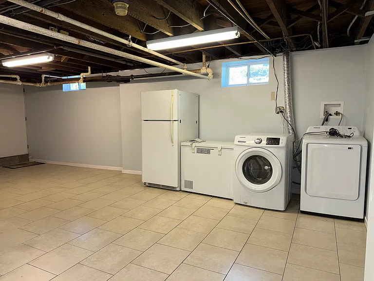 18-20 Somerville Rd #2 — Photo 12