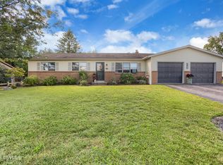 209 Lamplight Ln, Lewisburg, PA 17837