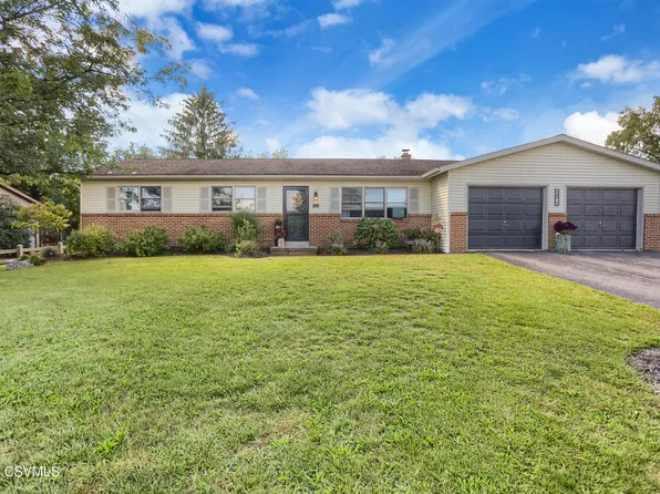209 Lamplight Ln, Lewisburg, PA 17837