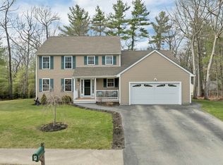 7 Leaor Circle, Hudson, NH 03051