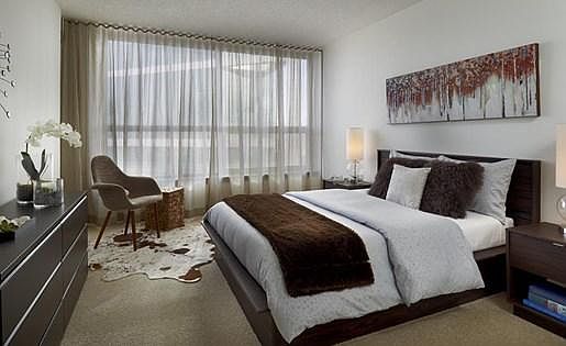 4th image of 525 W Monroe St #1407