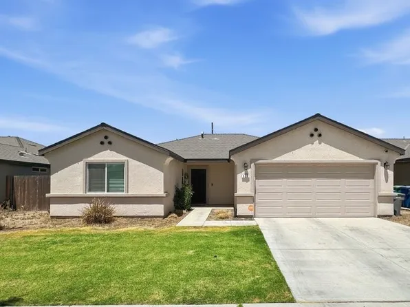 525 Mallard Dr, Delano, CA 93215