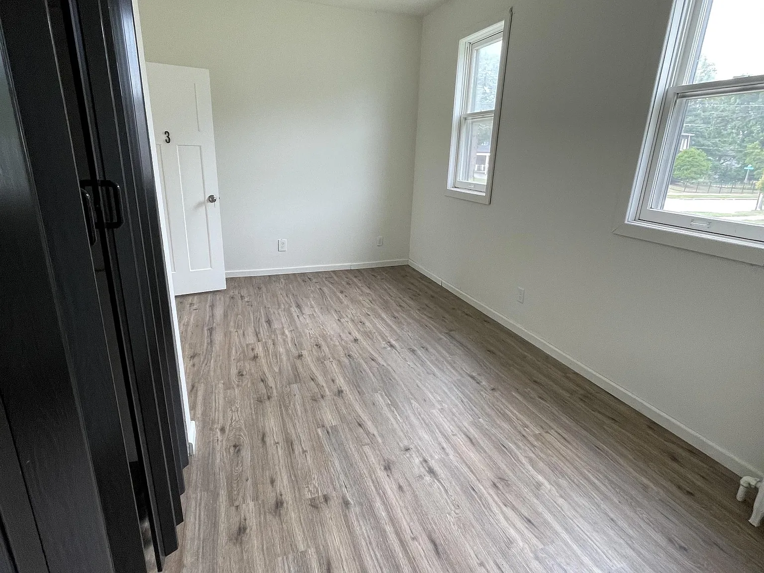 807 Wood St - 3 — Photo 3