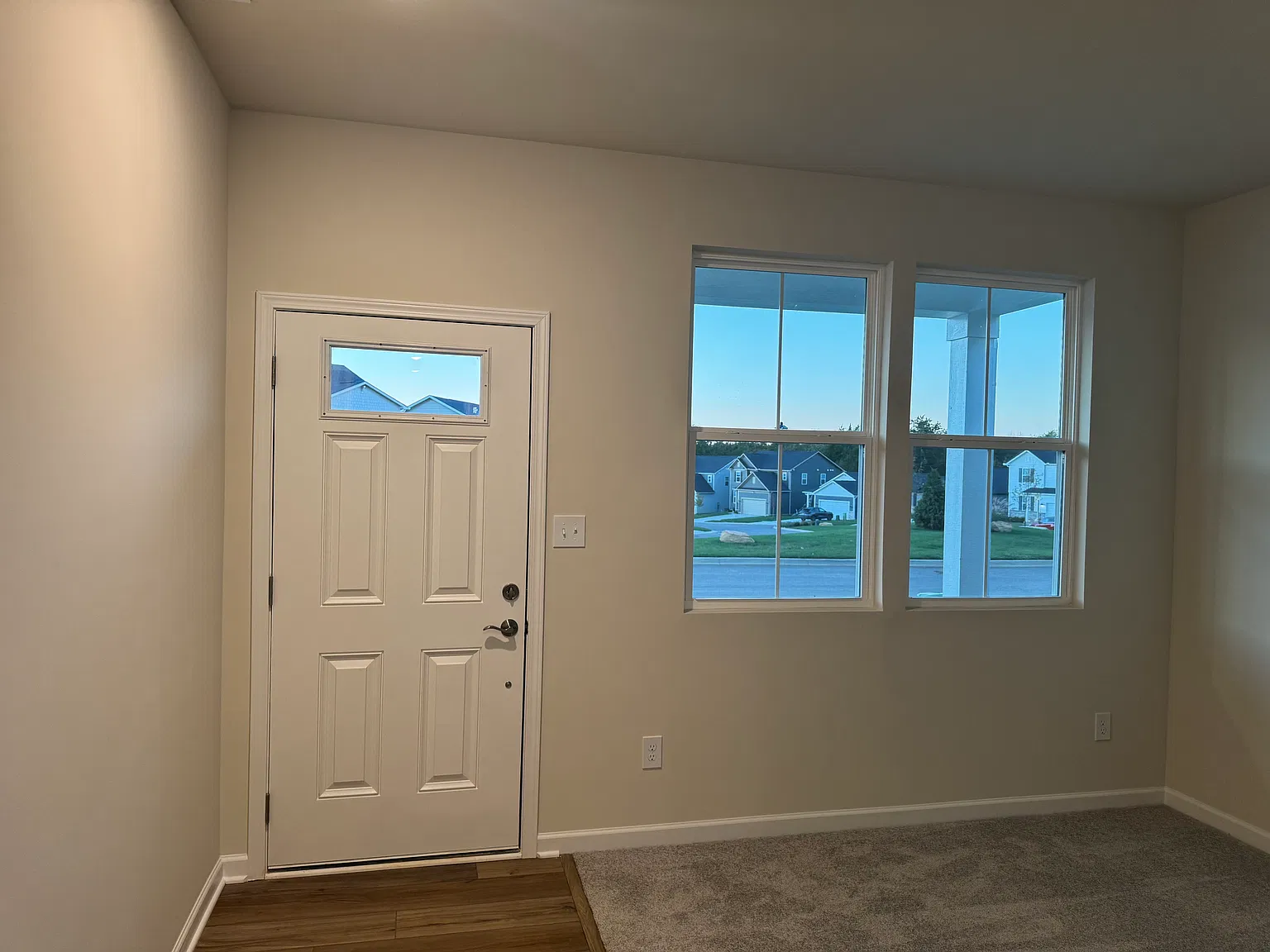 4 bed, 2515 sqft, $2,895 — Photo 4