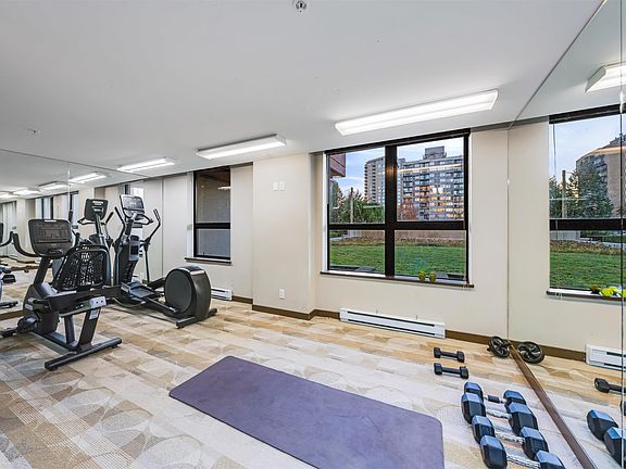 3rd image of 7225 Acorn Ave #1401