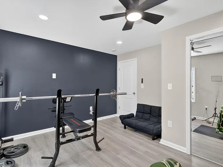 980 Basswood Dr — Photo 53