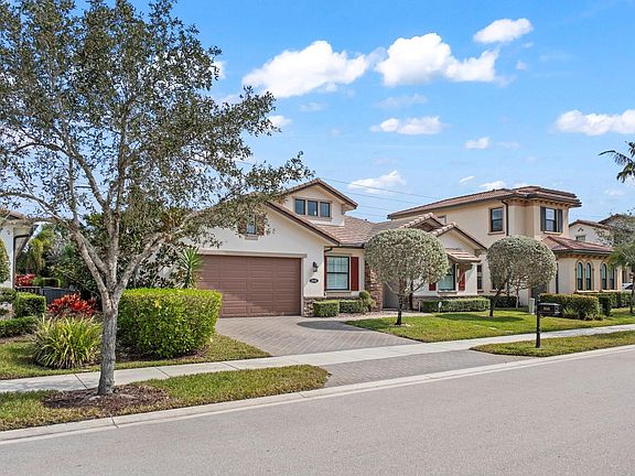 3rd image of 8840 Watercrest Cir Circle E