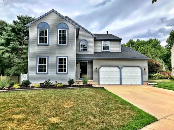 5 Hastings Ct, Marlton, NJ 08053