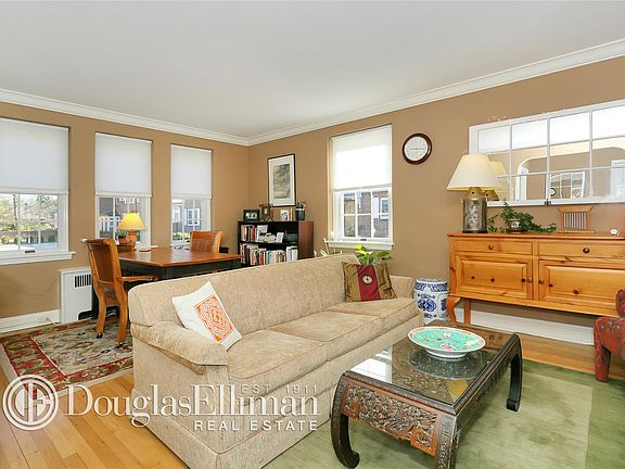 4th image of 765 N Broadway APT 15A