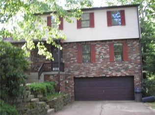 34 Long Valley Dr, Coraopolis, PA 15108