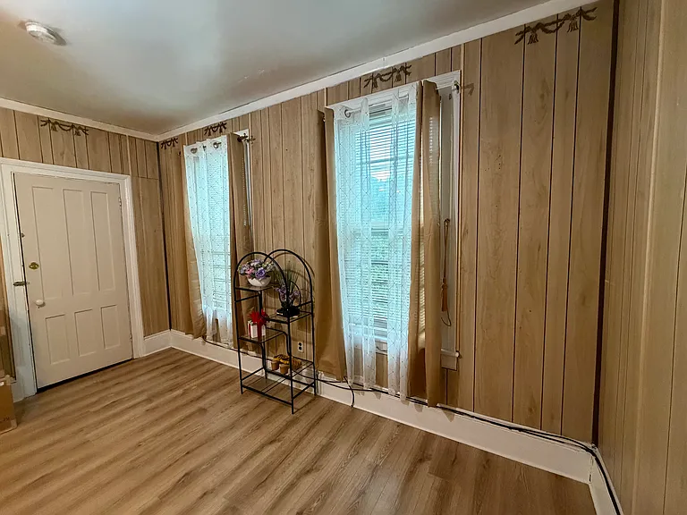 1184 Pembroke St — Photo 17